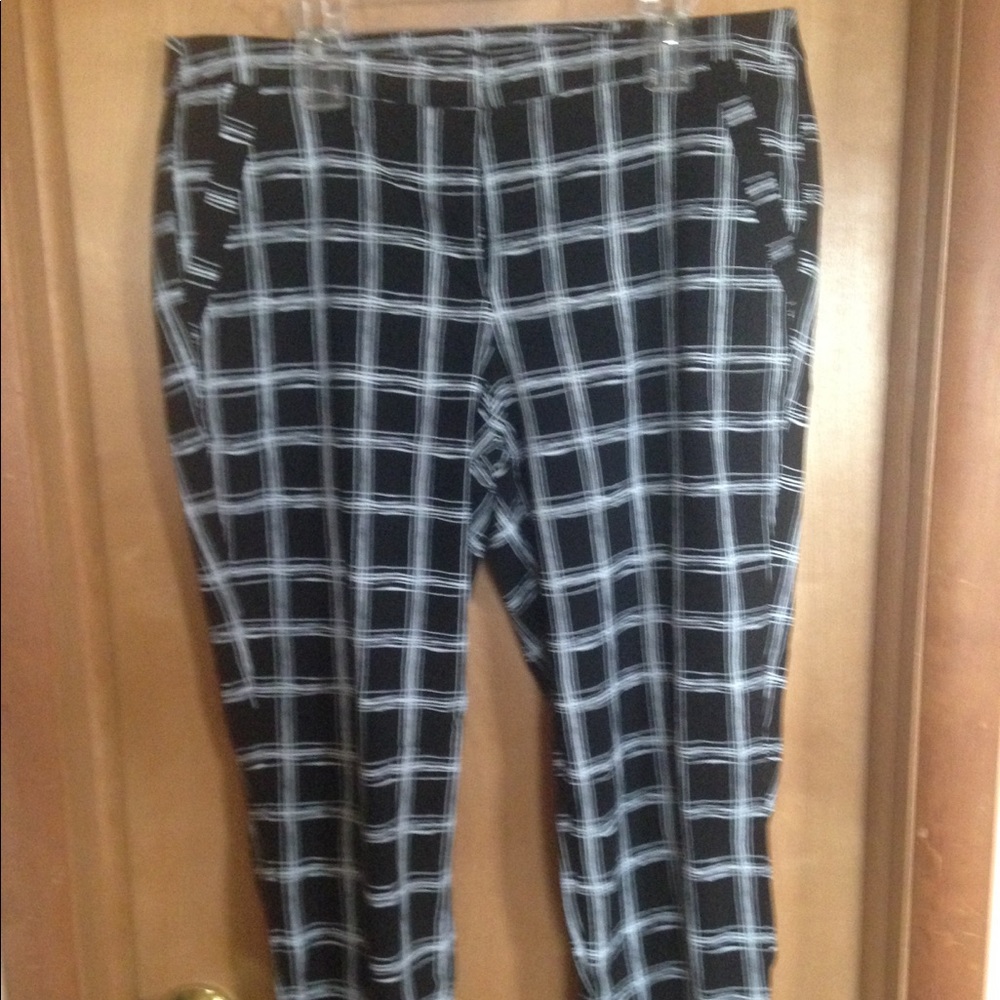 Ladies capris